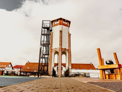 dsc0990-2048px.jpg