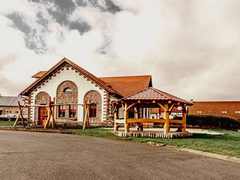 dsc1003-2048px.jpg
